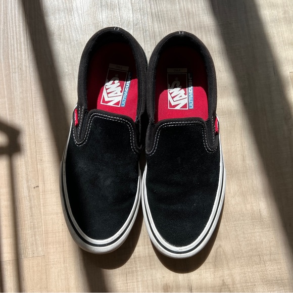 VANS Slip-Ons - Picture 3 of 3